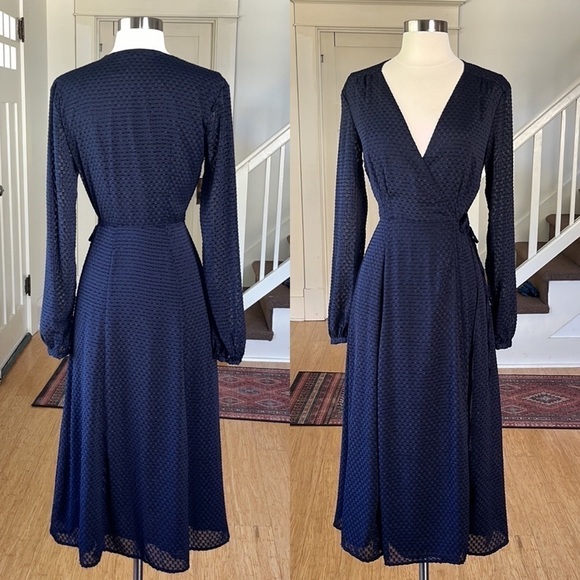 H&M Long Sleeve Textured Wrap Dress Navy NWT Size 2 - Picture 1 of 11